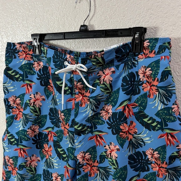 St.John’s Bay, size 2XLT,Floral Blue Men's Swim Shorts - Picture 3 of 17